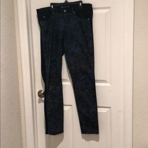 Tru luxe straight leg jeans